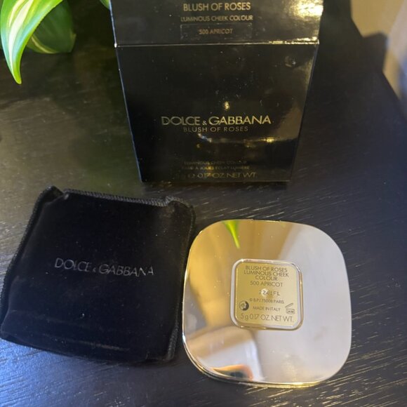 Dolce &Gabbana Blush Of Roses Luminous Cheek Colour | SHADE 500 APRICOT - Picture 4 of 4